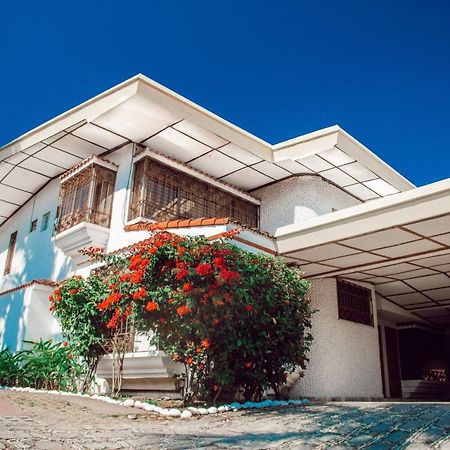 Hotel Santa Elena Antiguo Cuscatlán Exterior foto