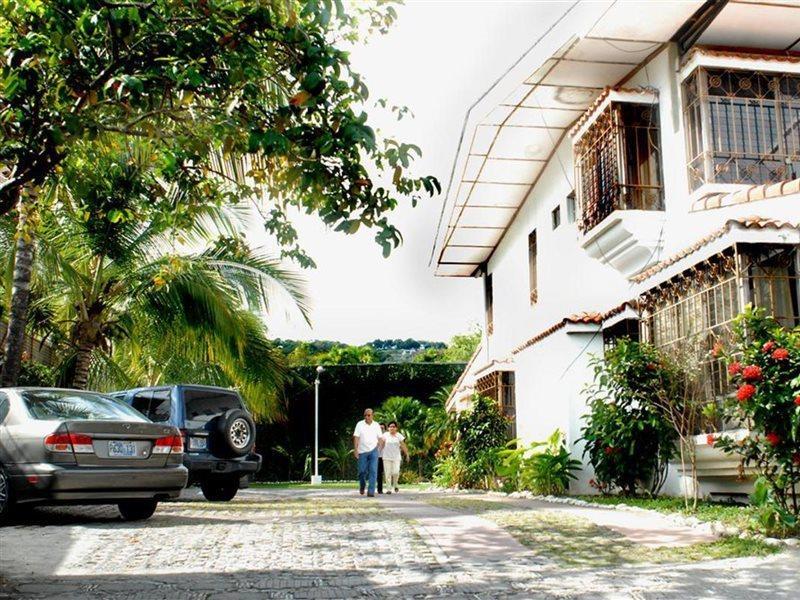 Hotel Santa Elena Antiguo Cuscatlán Exterior foto