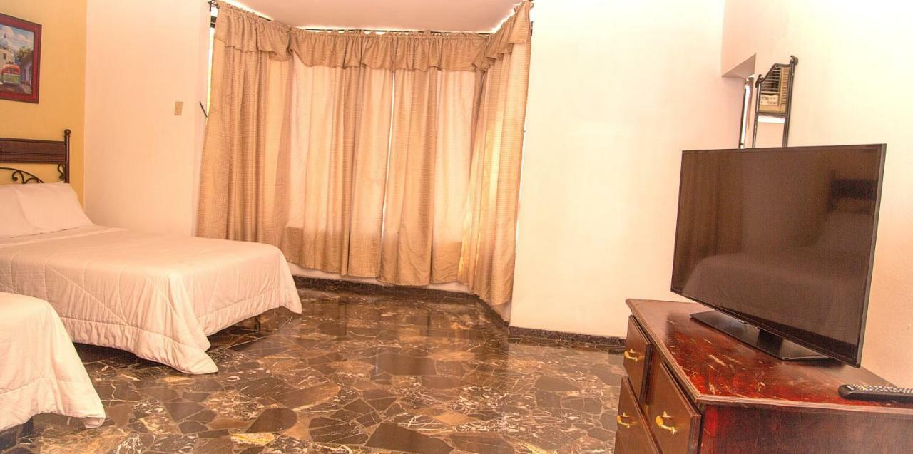 Hotel Santa Elena Antiguo Cuscatlán Exterior foto